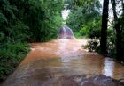 Estradas e lavouras são afetadas pela chuva em Erebango