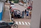 Assaltantes de banco fazem cordão humano com reféns em cidade gaúcha