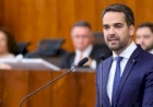 “É condenável sob todos aspectos”, afirma o governador Eduardo Leite sobre o atentado em Brasília