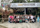 Alunos de escola municipal de Machadinho vivenciam cultura e diversão em Pomerode, Santa Catarina