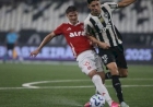 Fora de casa, Inter é goleado por 4 a 0 pelo Botafogo em duelo no Campeonato Brasileiro