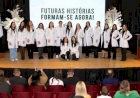 Calouros de Farmácia e Biomedicina participam de cerimônia de entrega de jalecos