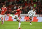Em casa, Inter perde para o Fluminense por 2 a 1 no jogo de ida das oitavas da Copa do Brasil