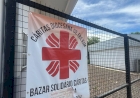 Cáritas promove bazar solidário com roupas novas e importadas neste sábado em Erechim