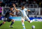 Jogando na Argentina, Grêmio vence por 3 a 0 o Deportivo Riestra pela Copa Sul-Americana