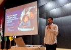 Famílias recebem orientações sobre como preservar a infância em um mundo digital