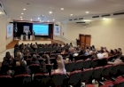 Escola da AMAU reúne profissionais para discutir enfrentamento à violência contra as mulheres