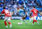 Grêmio Grêmio e Inter empatam em 1 a 1 pelo Brasileirão e seguem na zona de rebaixamento