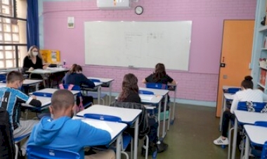 Aberto banco de cadastro temporário de professores, servidores e especialistas para a rede estadual