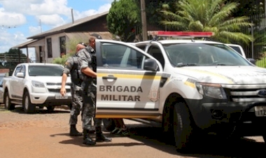 Ladrões furtam caminhão e produtos de empresa