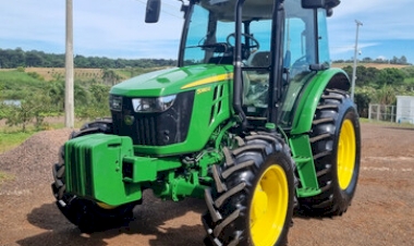 UFFS passa a contar com novo trator agrícola para as Áreas Experimentais