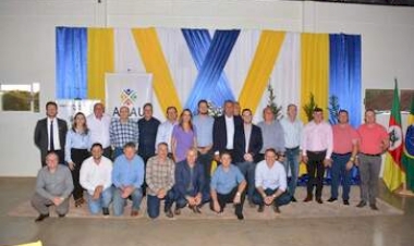 Amau realiza encontro de prefeitos na Expo Sertão