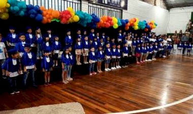 Secretaria de Educação de Machadinho finaliza ano letivo com formatura de alunos