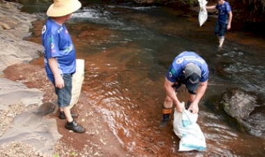 Pilotos de Enduro se mobilizam por limpeza do Rio Dourado, em Erechim