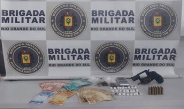 BM prende homem por tráfico de drogas e porte ilegal de arma de fogo