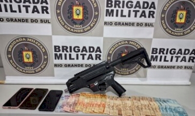 Casal é preso pela BM com submetralhadora artesanal em Campinas do Sul