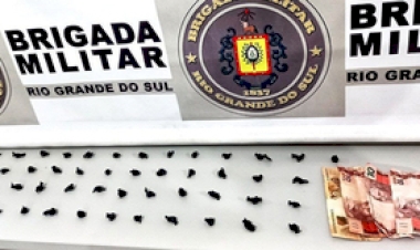 Mulher é presa com 50 porções de cocaína em Erechim