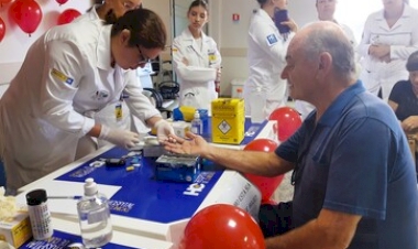 Ação no Hospital de Clínicas enfatiza prevenção da doença renal