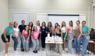 Curso de Estética e Cosmética da URI tem aula de cosméticos sustentáveis