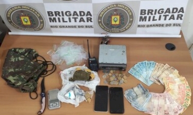 3ºRPMon prende dupla por tráfico de drogas em Água Santa