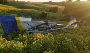 Dois homens ficam feridos após queda de ultraleve em Santa Rosa