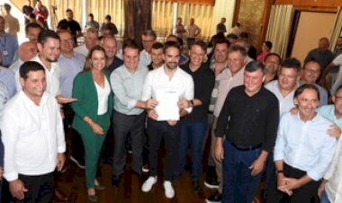 AMAU recebe governador, agradece o que foi feito e apresenta novas demandas