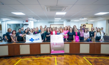 Delegada Nadine reforça o debate sobre medidas de combate ao câncer de mama e de ovário