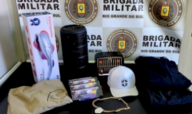 Brigada Militar prende homem por furto em estabelecimento comercial com mandado de prisão em Passo Fundo