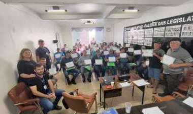 Emater/RS-Ascar ministra curso de Boas Práticas Agrícolas para Aplicação de Defensivos a produtores de Itatiba do Sul