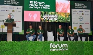 Mais de 350 pessoas participam do XI Fórum Norte  Gaúcho do Trigo e Milho em Getúlio Vargas