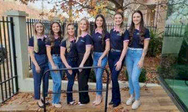 Candidatas à Rainha do Município de Getúlio Vargas  participam da 1ª avaliação: a entrevista cultural