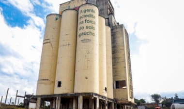 Passo Fundo - Empresa deve utilizar cerca de 100 quilos de dinamite para implosão do silo da Cesa