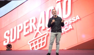Rubens Barrichello fala sobre “Mudança: oportunidade de fazer melhor” na Expoagas 2024 