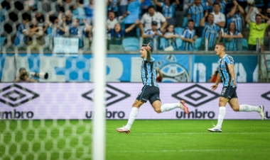 Grêmio vence o Flamengo por 3 a 2 pela 27ª rodada do Brasileirão