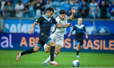 Grêmio sofre revés em partida atrasada no Brasileirão