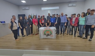 Agricultores de São João da Urtiga assinam primeiros contratos do retorno da Habitação Rural do Brasil