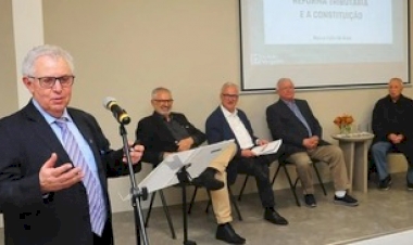 Café do Instituto Unimed/RS discute reforma tributária e efeitos das enchentes no Estado