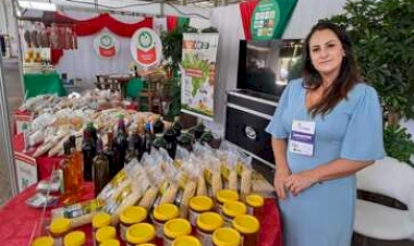 Pavilhão da Agricultura Familiar: doces, bolachas, chocotones, salames, copas, produtos para todos os gostos