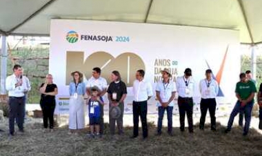 Fenasoja 2024: Emater/RS-Ascar apresenta estimativa de safra de grãos de verão durante ato simbólico do plantio da soja no Brasil