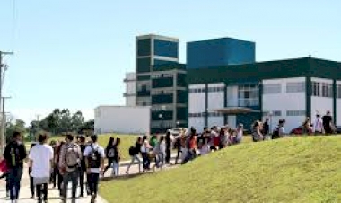 UFFS anuncia graduação em Engenharia Civil e Doutorado Profissional em Educação