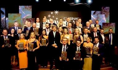 Campeões do Carrinho Agas 2024 são agraciados em Porto Alegre