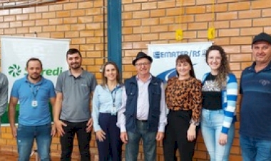 Produtores de Floriano Peixoto participam de palestras BPA e armazenagem de agrotóxicos na propriedade