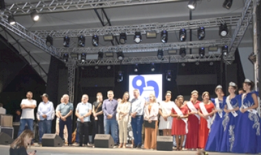 Uma noite de emoção e conquistas marca o  aniversário de 90 anos do município