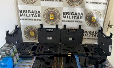 BM encontra várias armas em apartamento de homem que matou o cunhado