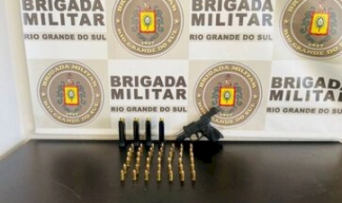 Brigada Militar prende homem por porte ilegal de arma de fogo