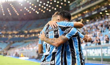 Grêmio goleia na estreia em casa contra o Caxias pelo Gauchão 2025