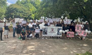 Caminhada contra o feminicídio e a violência contra a mulher é realizada em Machadinho