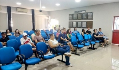 Governo municipal de Entre Rios do Sul reafirma compromisso com a educação e garante transporte gratuito para universitários