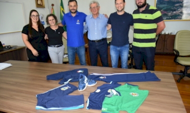 Município de Getúlio Vargas estuda proposta de adoção de uniformes escolares produzidos a partir de materiais sustentáveis