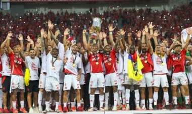 Com empate em Grenal no Beira-Rio, Inter volta a conquistar o Campeonato Gaúcho após nove anos